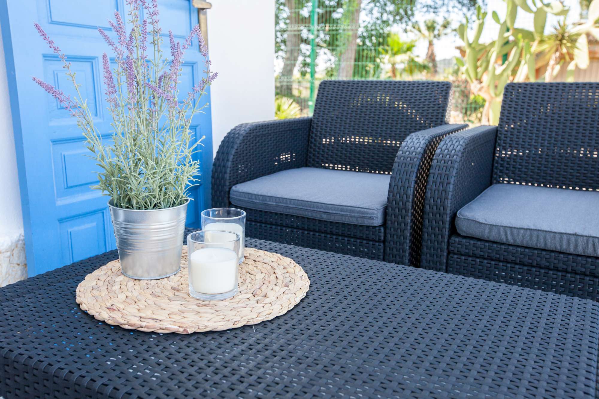 Mobilier d’extérieur élégant pour l’apéritif du soir