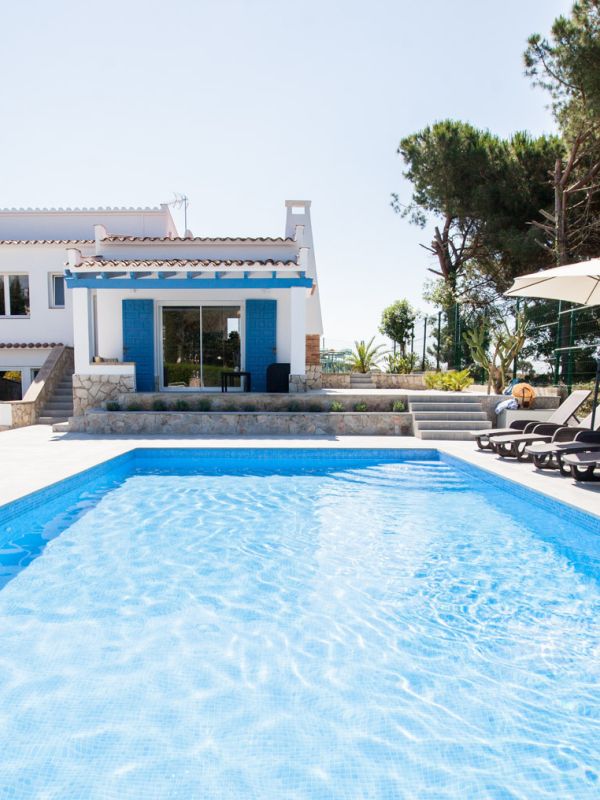 Casa Azulino: Mediterrane Ruhe, privater Pool und Platz für Eure Gruppe in Lloret de Mar